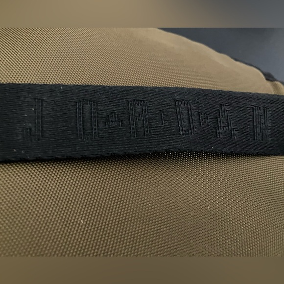 Nike Air Jordan Jumpman Collaborator Crossbody Belt Bag Olive Brown NWT Gift - Picture 5 of 7